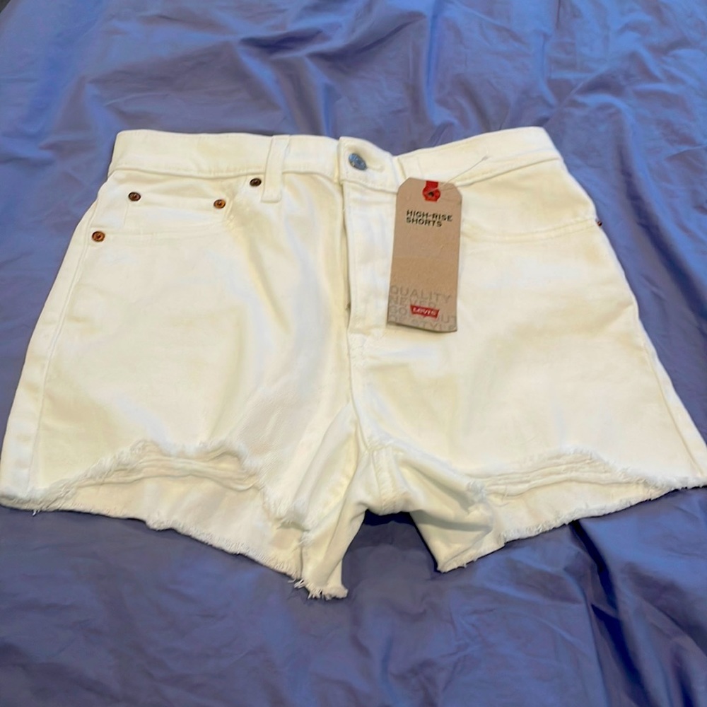 NWT Levi shorts